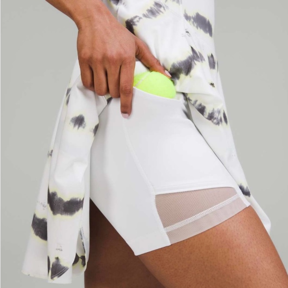 Lululemon Court Crush Tennis Dress NWOT Pockets Built in Shelf Bra Size 4 $138 - Picture 2 of 11